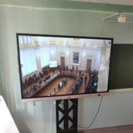 Резидент технопарка «Жигулевская долина» продолжает оснащать школы России интерактивным оборудованием
